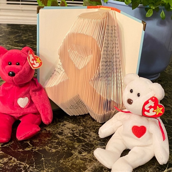 🎁New 𝑯𝒂𝒏𝒅𝒎𝒂𝒅𝒆 Survivor Ribbon, Book Art OOAK GIFT - Picture 3 of 7